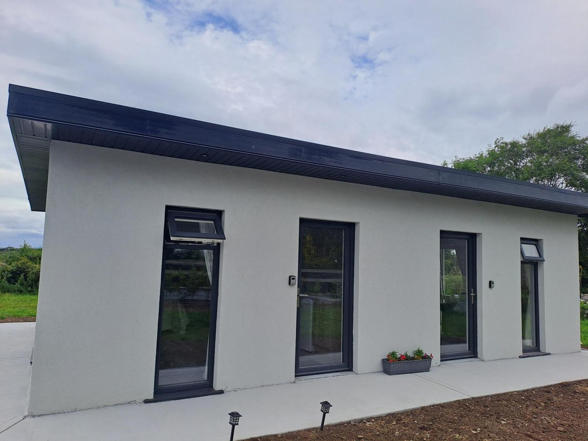 The Paddock Hotel Gort Exterior photo
